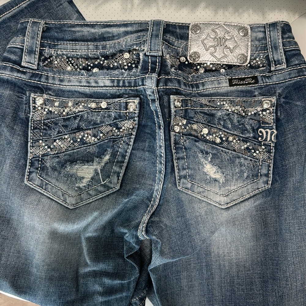 MAKE AN OFFER 🎉 Miss Me Jeans